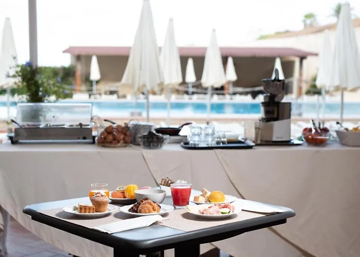 カラボナ ホテル