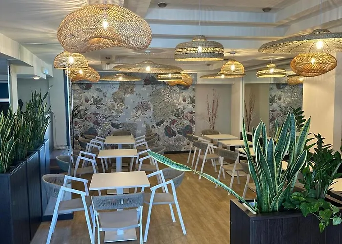 ホテル カラボナ 4*